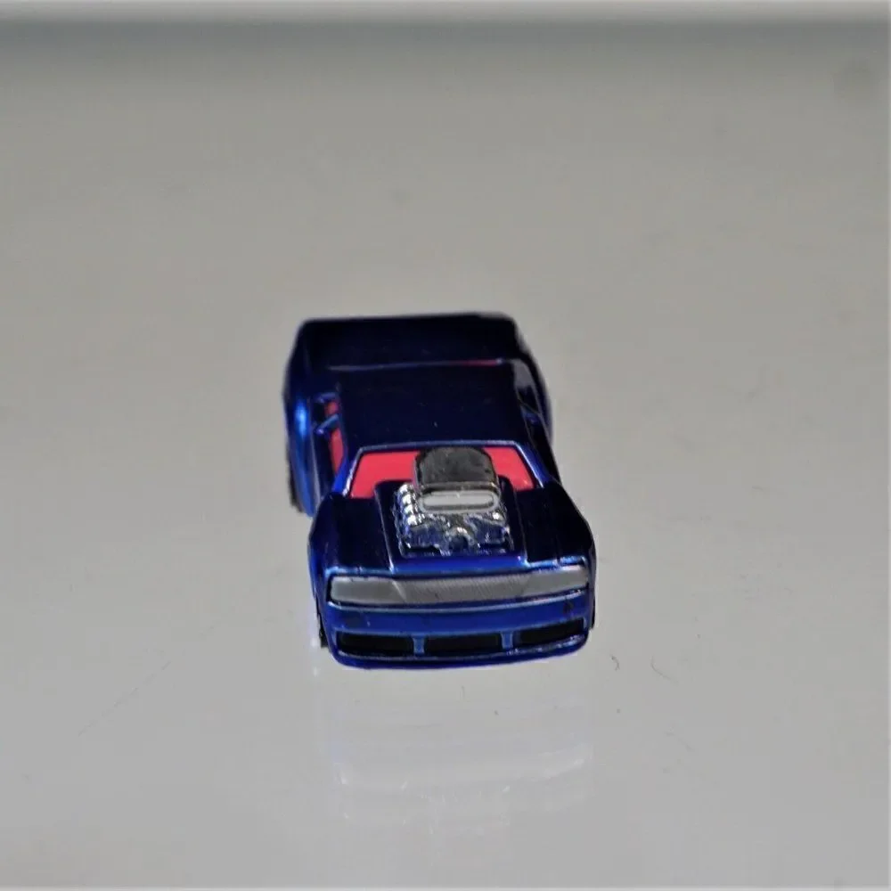 Maisto Whiplash Fresh Metal Die-cast 1:64 Car Blue & Orange Loose